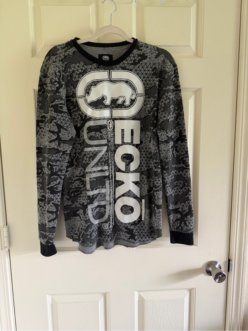 Ecko Unlimited Black and Gray Crewneck Logo Sweater